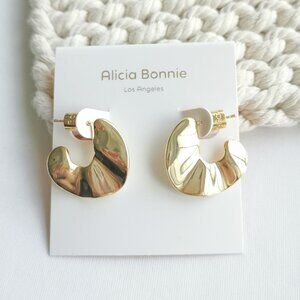 Authentic Alicia Bonnie Muse Gold Earrings